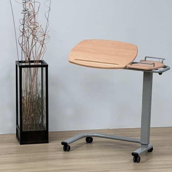 Ref. AD687 Mesita auxiliar doble tablero. Foto 3