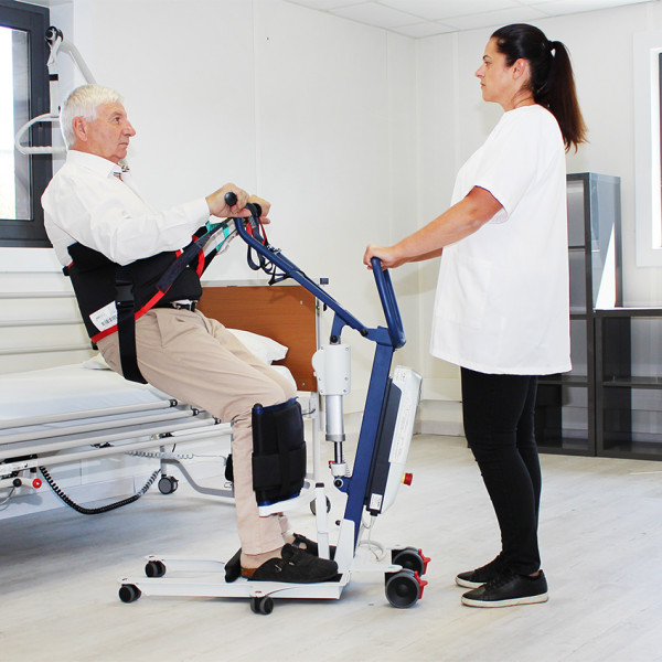 Ref. AD906P Grúa de bipedestación y traslado 'Way Up' con arnés M. foto 3