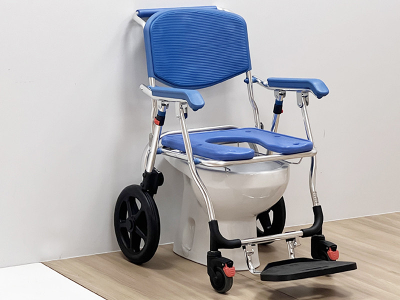 Ref. HE300 Silla de ducha y wc plegable adas. Foto 5