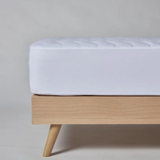 Ref. ST736 Protector acolchado