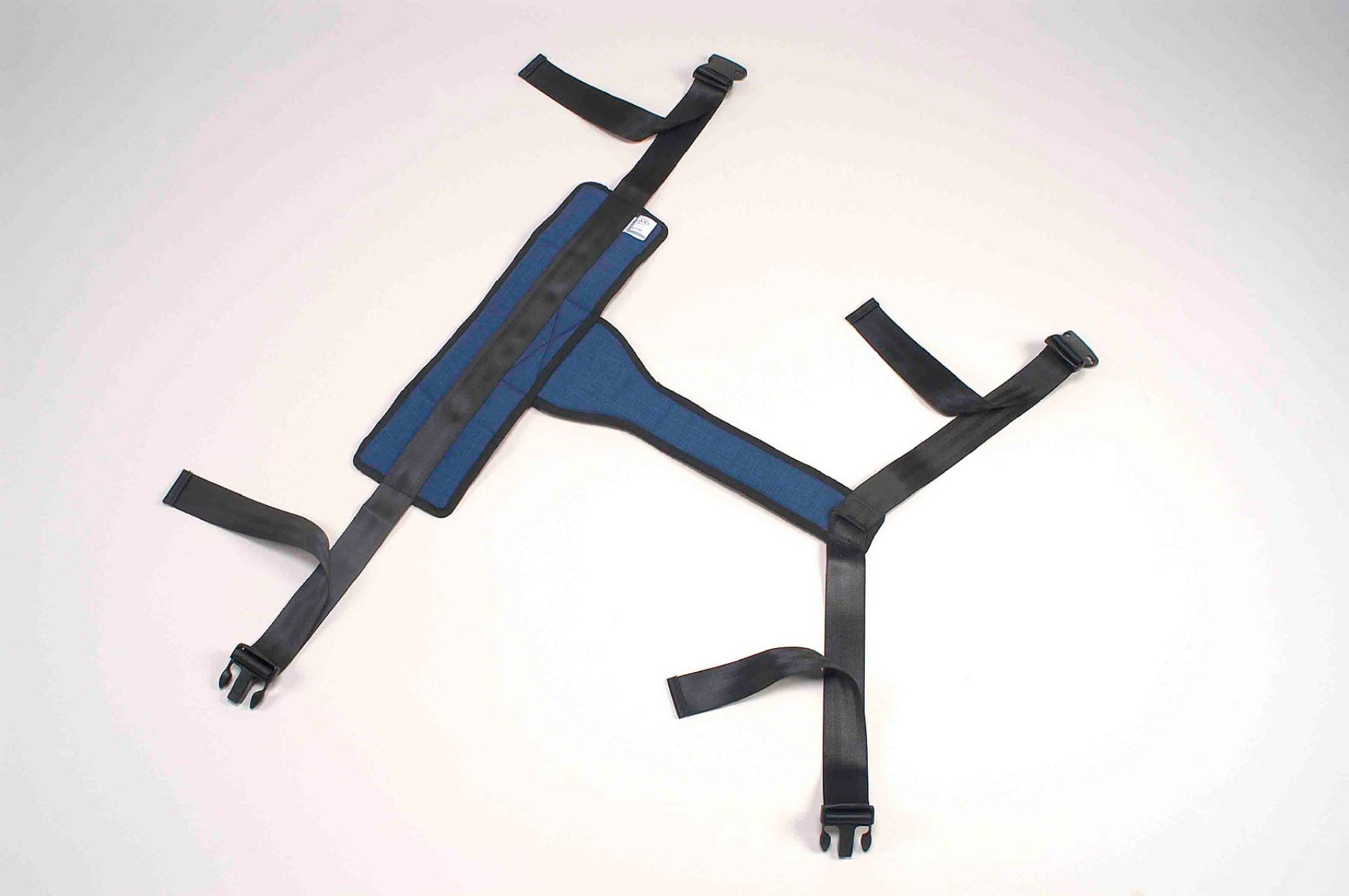 Ref. UG029 Cinturón perineal con cierre tridente