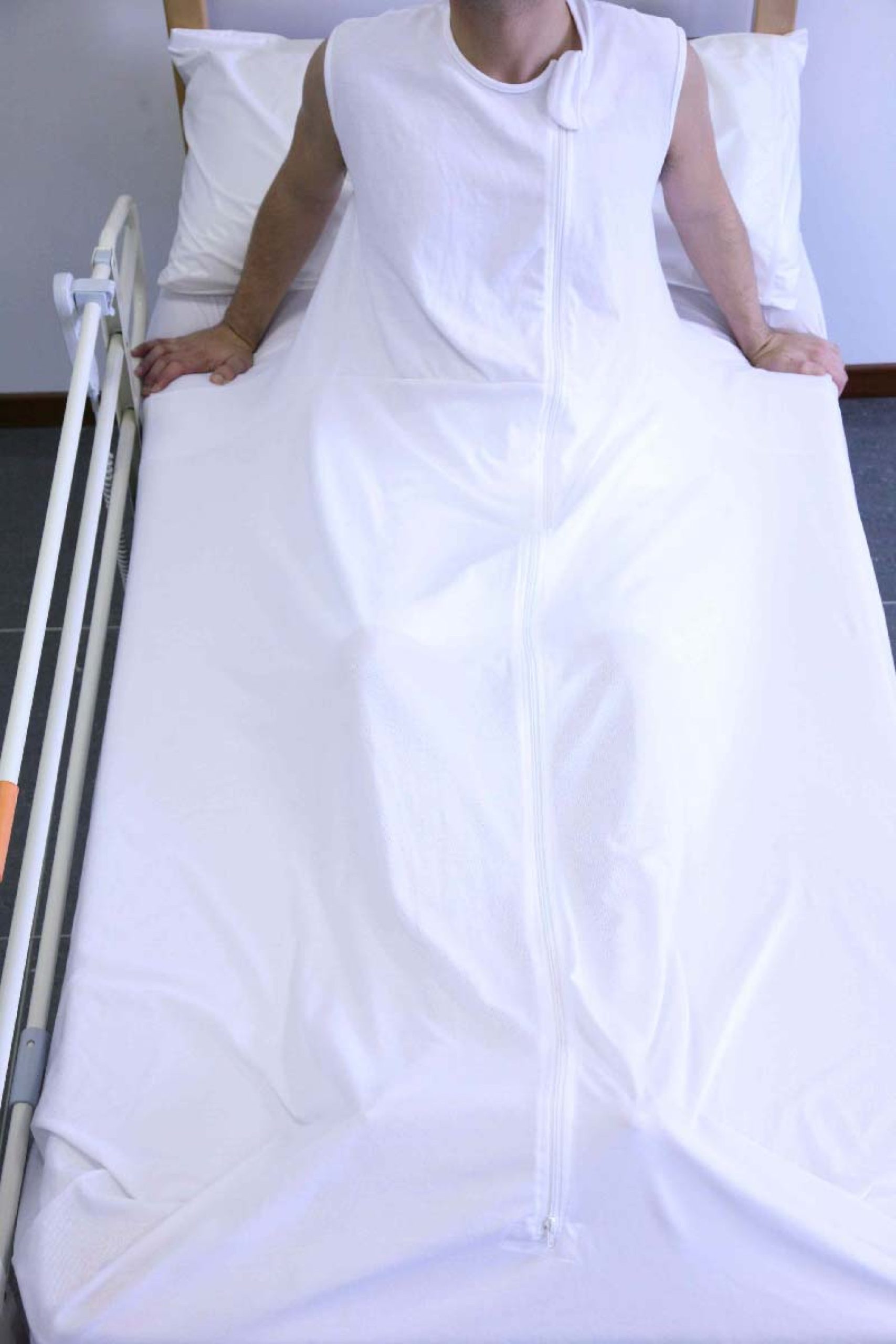 Ref. UG070 Sabana de sujeción ajustable. Foto 1