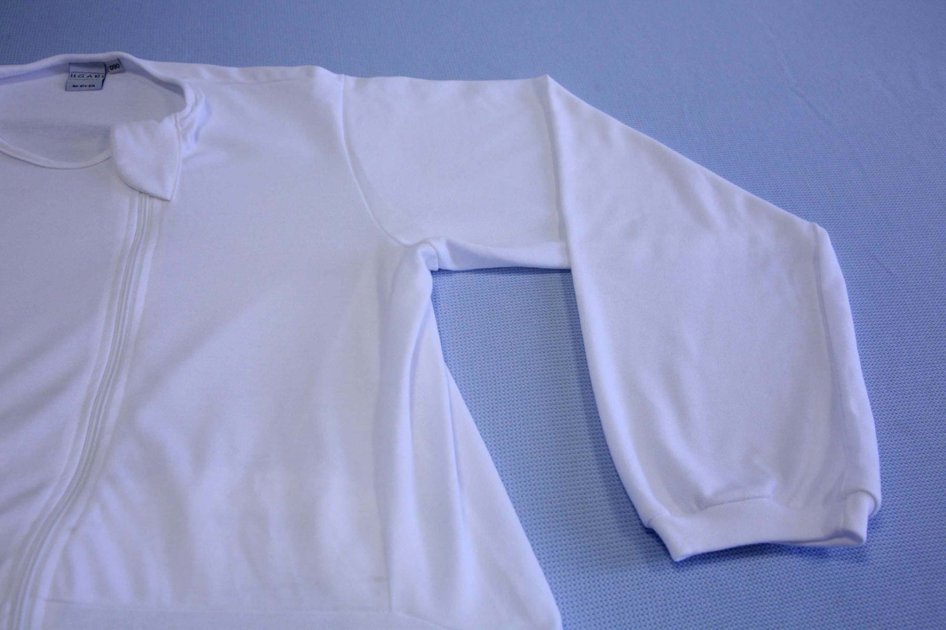 Ref. UG075 Sábanas de sujeción con mangas. Foto 1