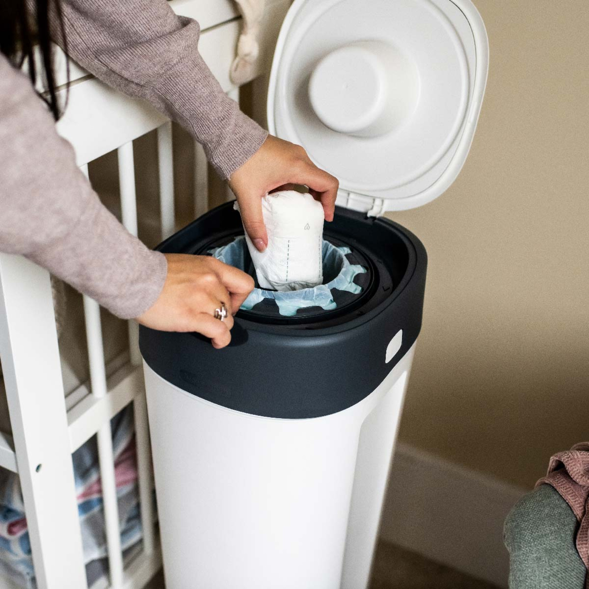 Ref. UG852 Contenedor maxi. Foto 2